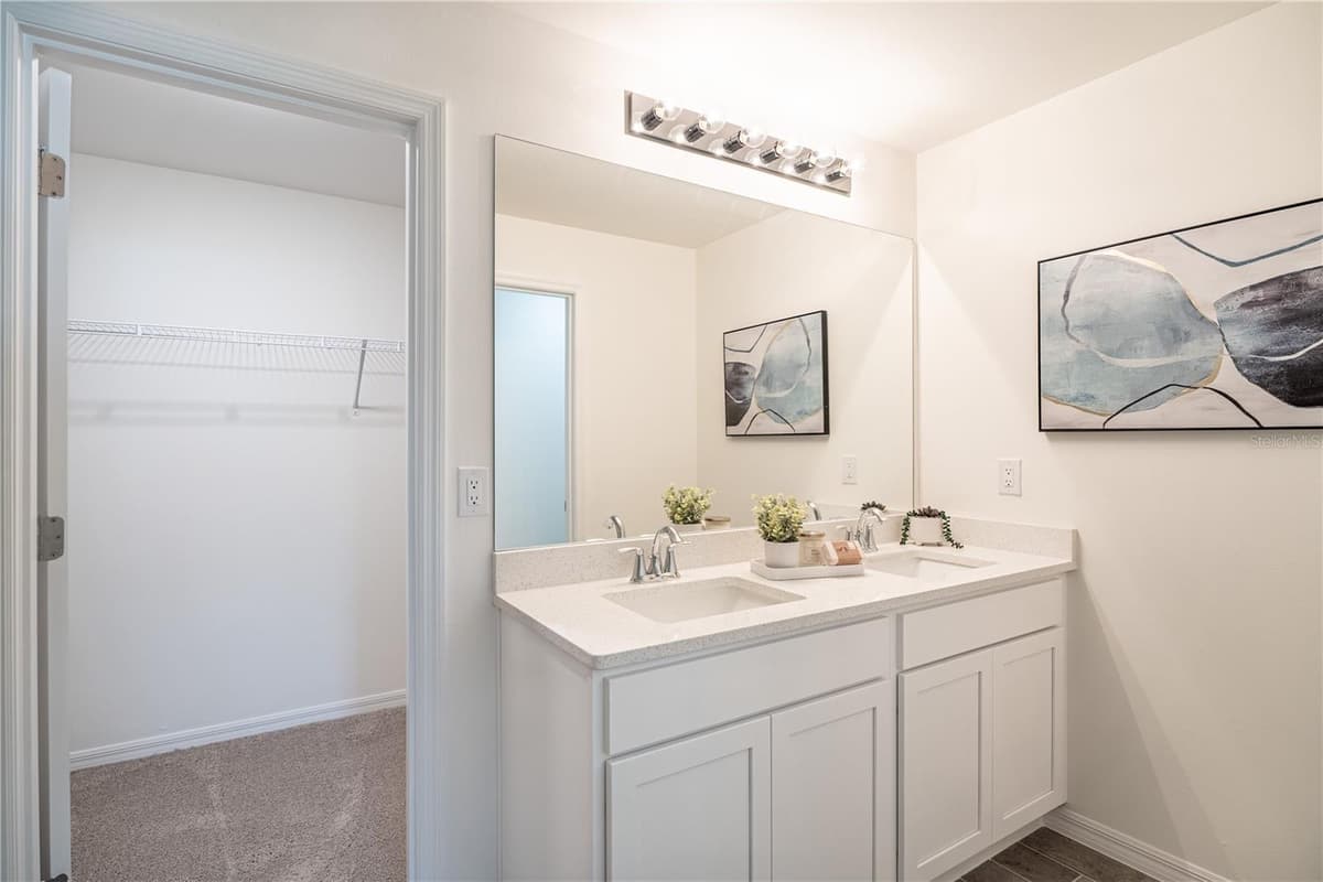 520 SHERBOURNE STREET — photo 6 of 9