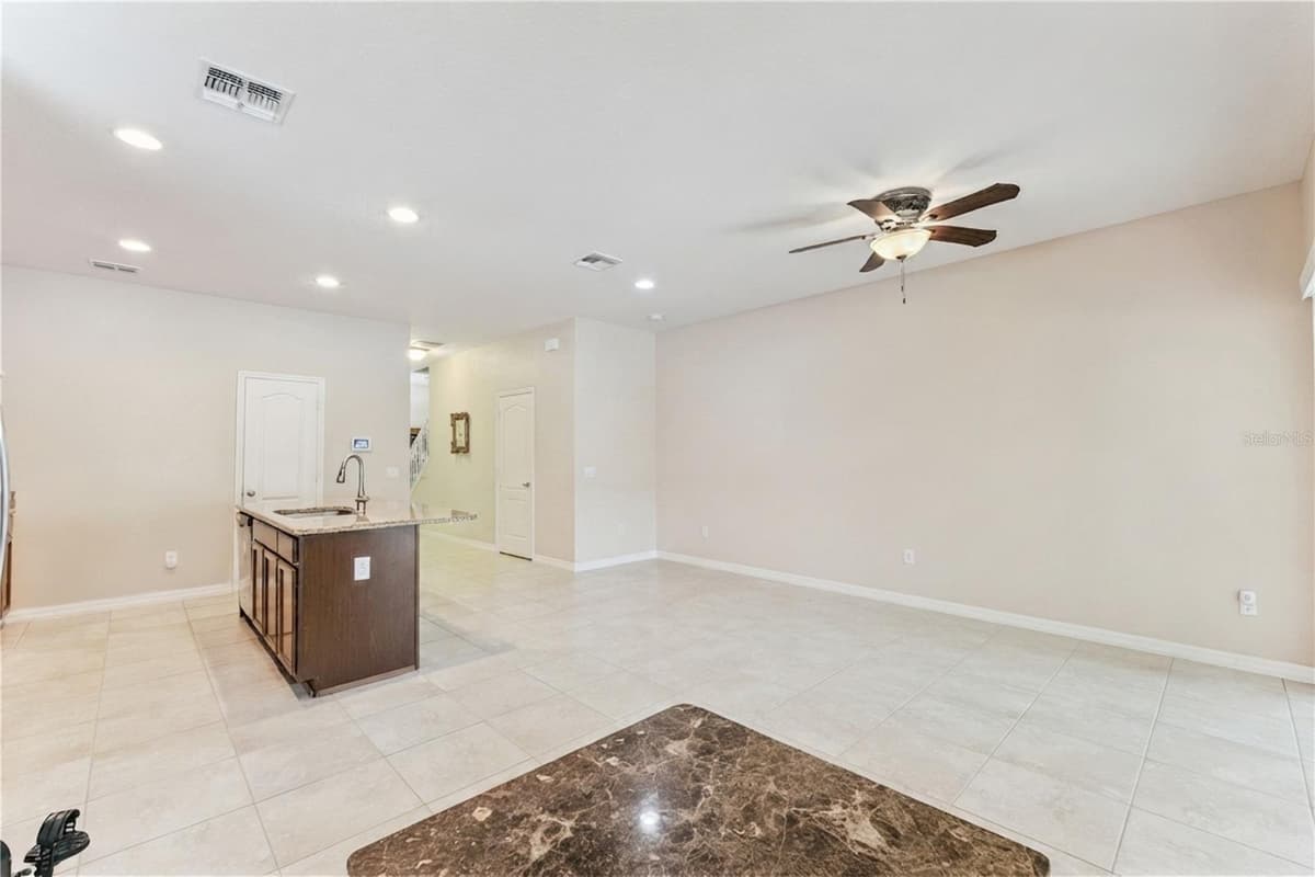 1224 PETERSON PLACE — photo 9 of 25