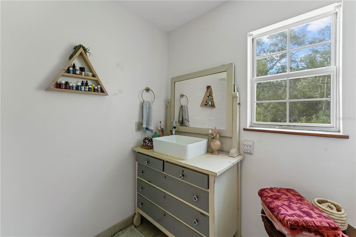 29249 WILPAYNE ROAD — photo 36 of 56