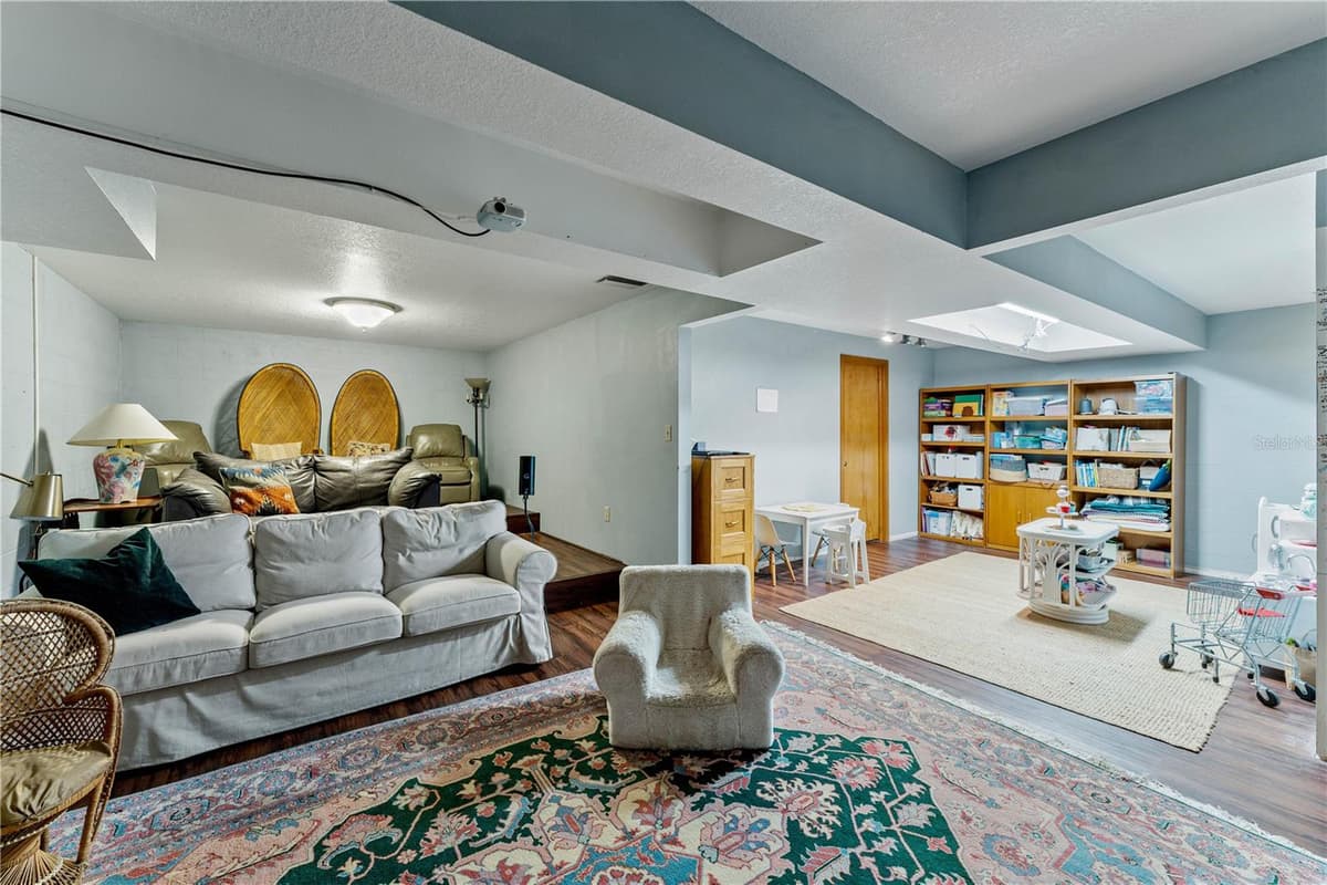 29249 WILPAYNE ROAD — photo 49 of 56