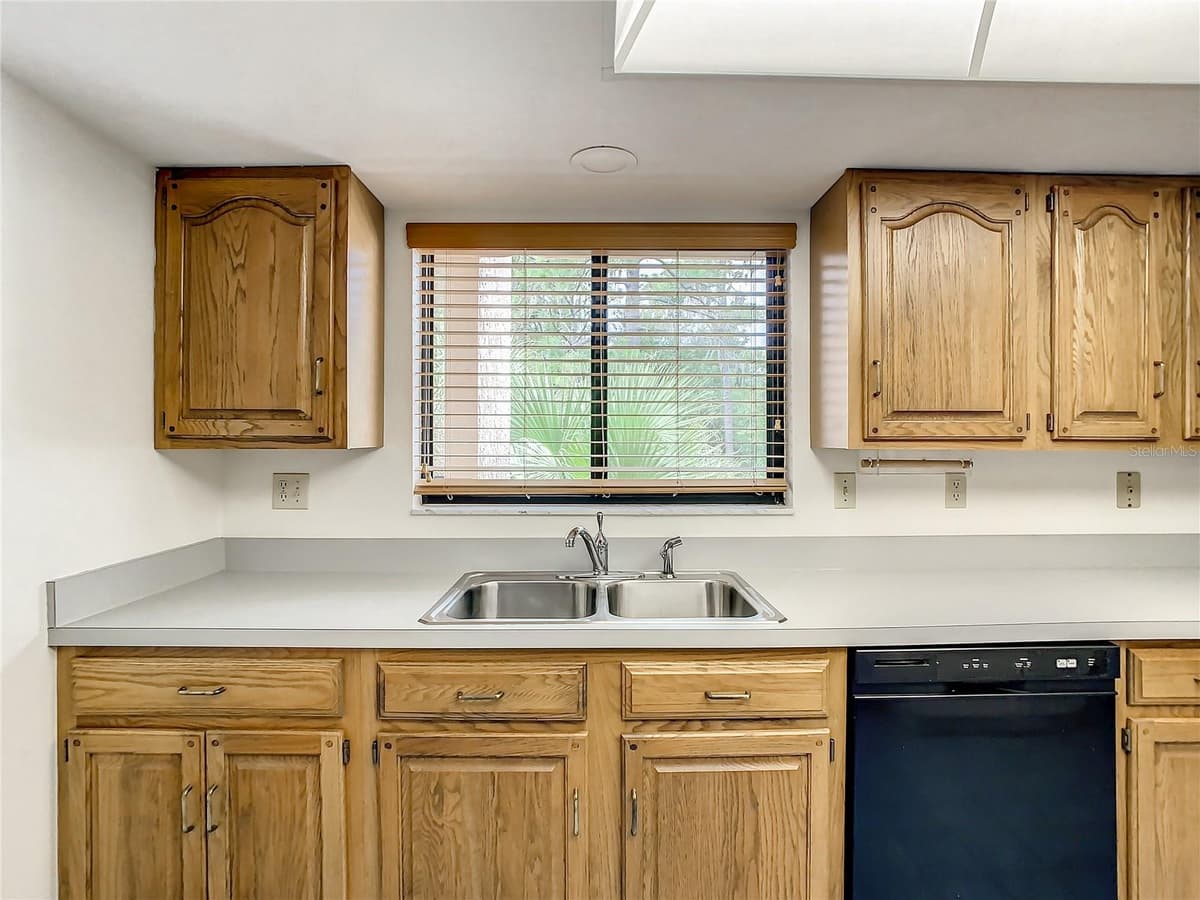 1158 CARMEL CIRCLE — photo 11 of 56