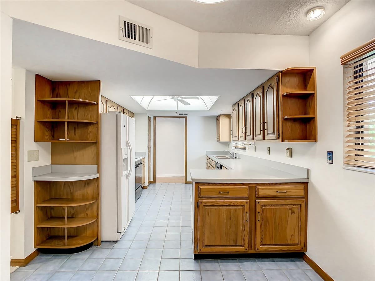 1158 CARMEL CIRCLE — photo 13 of 56