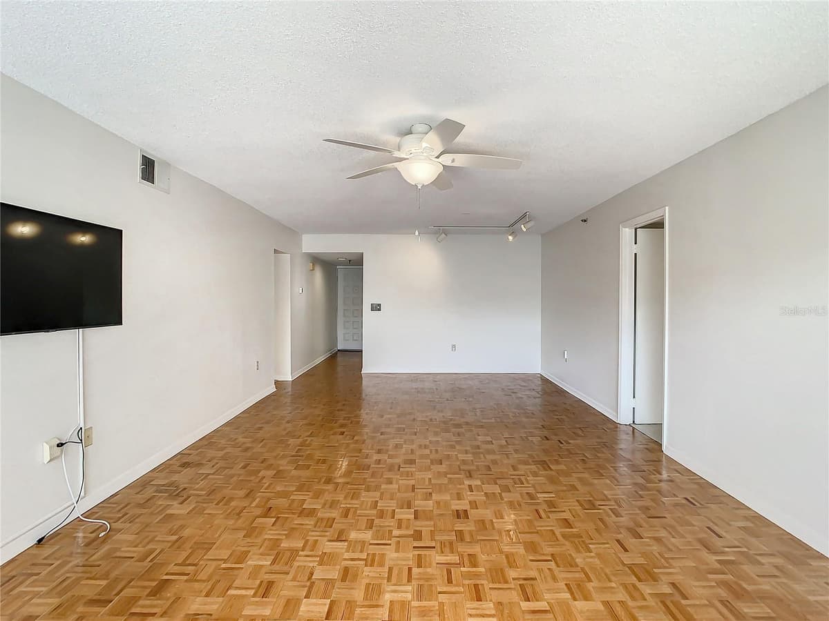 1158 CARMEL CIRCLE — photo 24 of 56