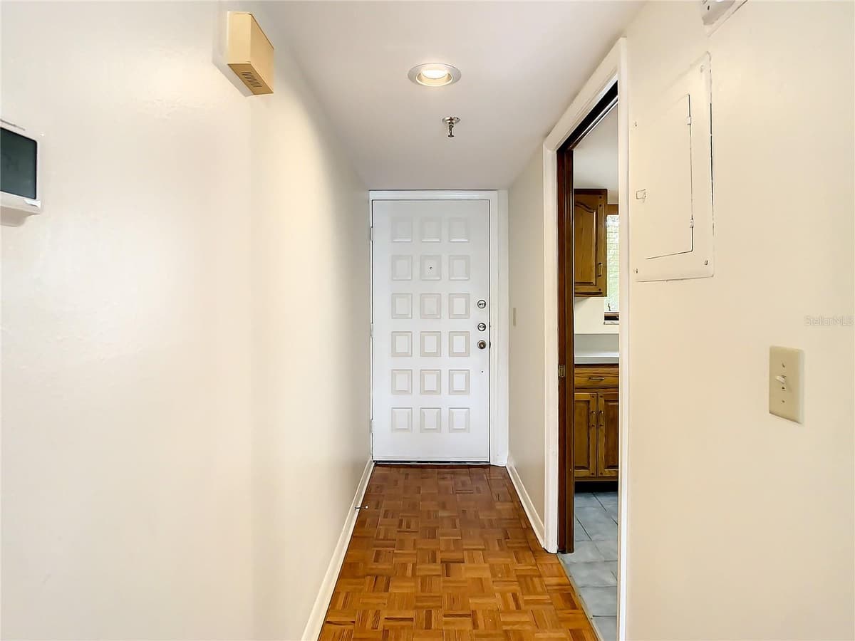 1158 CARMEL CIRCLE — photo 5 of 56