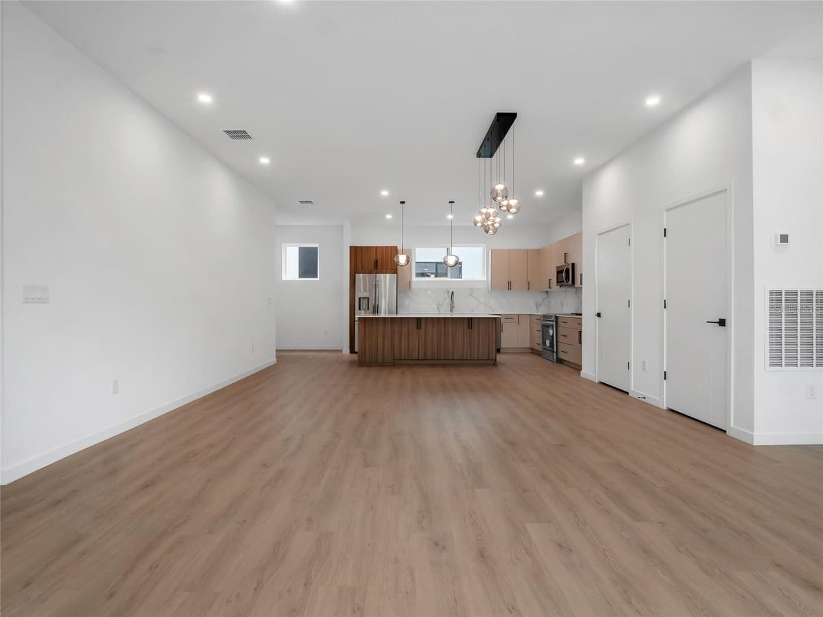2114 4TH STREET — photo 19 of 54