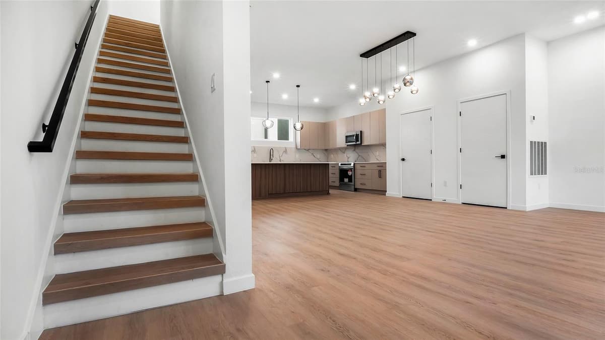 2114 4TH STREET — photo 17 of 54