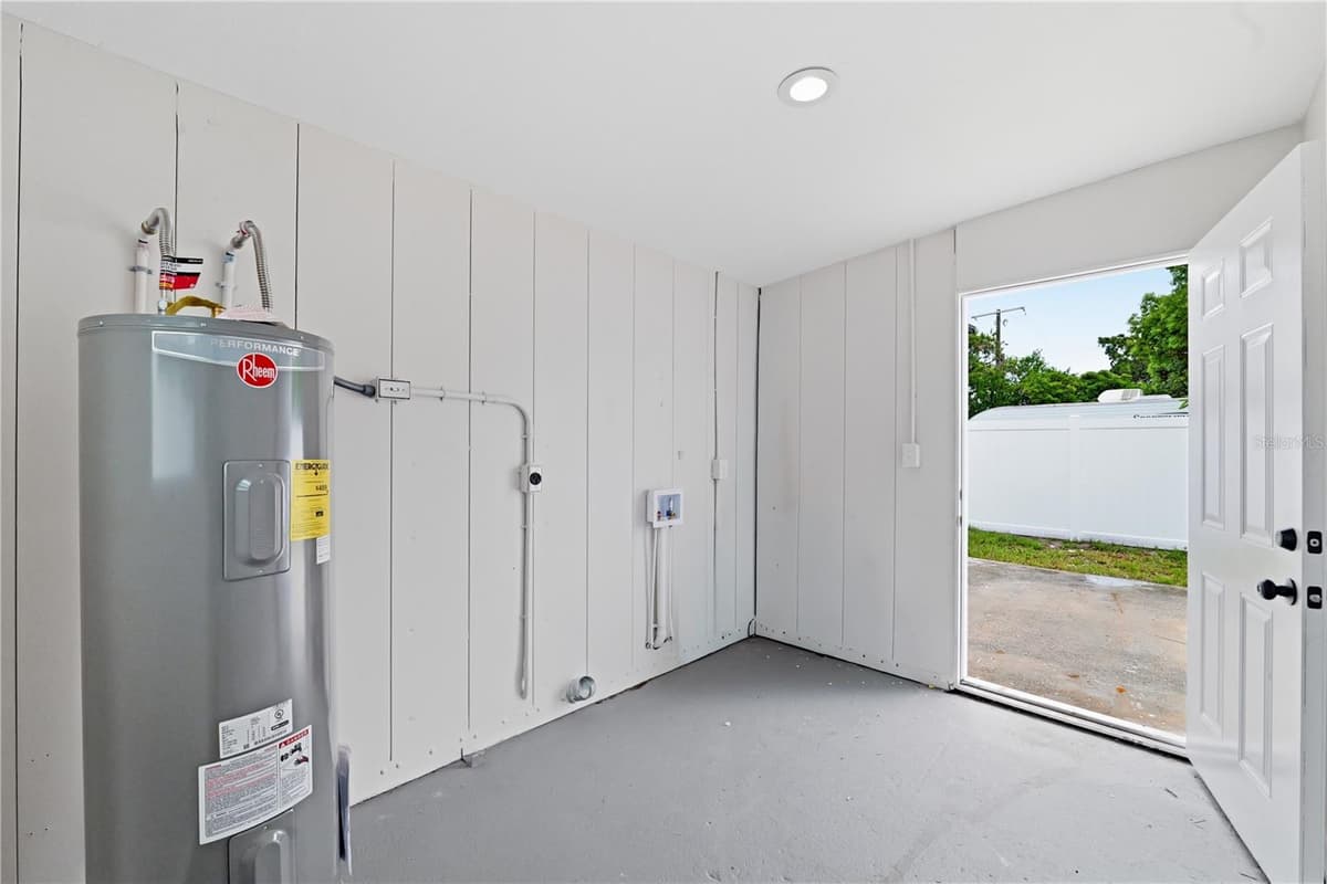 3923 FLORA STREET — photo 30 of 41