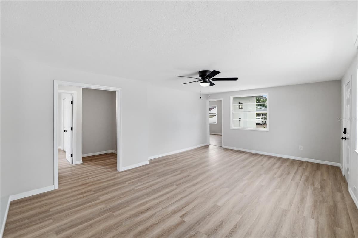 3923 FLORA STREET — photo 21 of 41