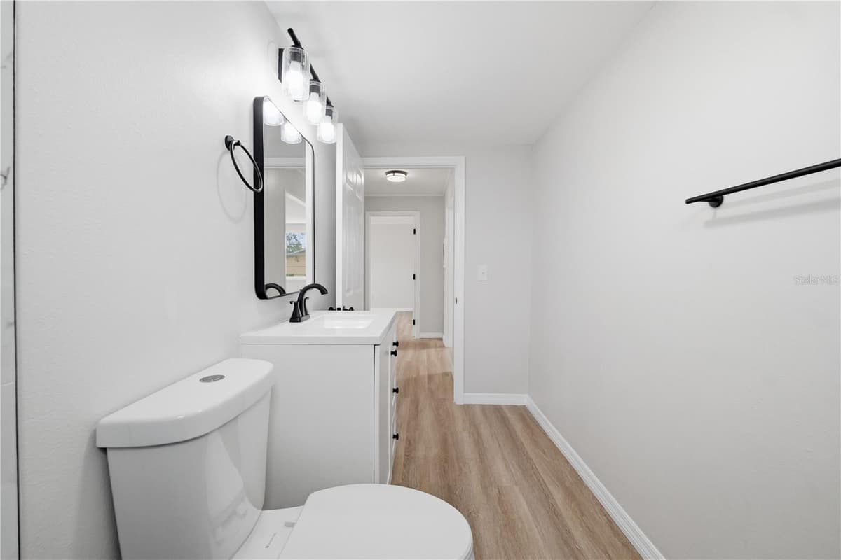 3923 FLORA STREET — photo 19 of 41