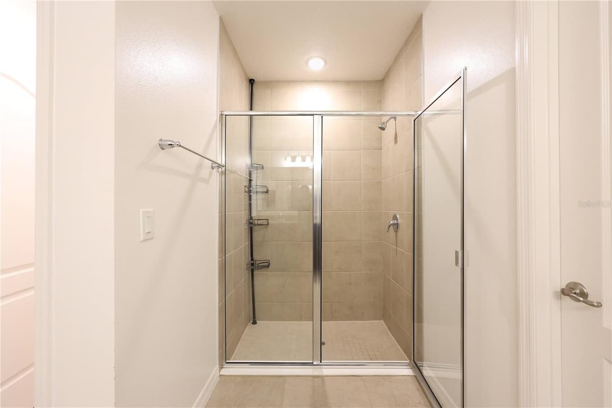 1113 BRADFORD RIDGE DRIVE — photo 11 of 21