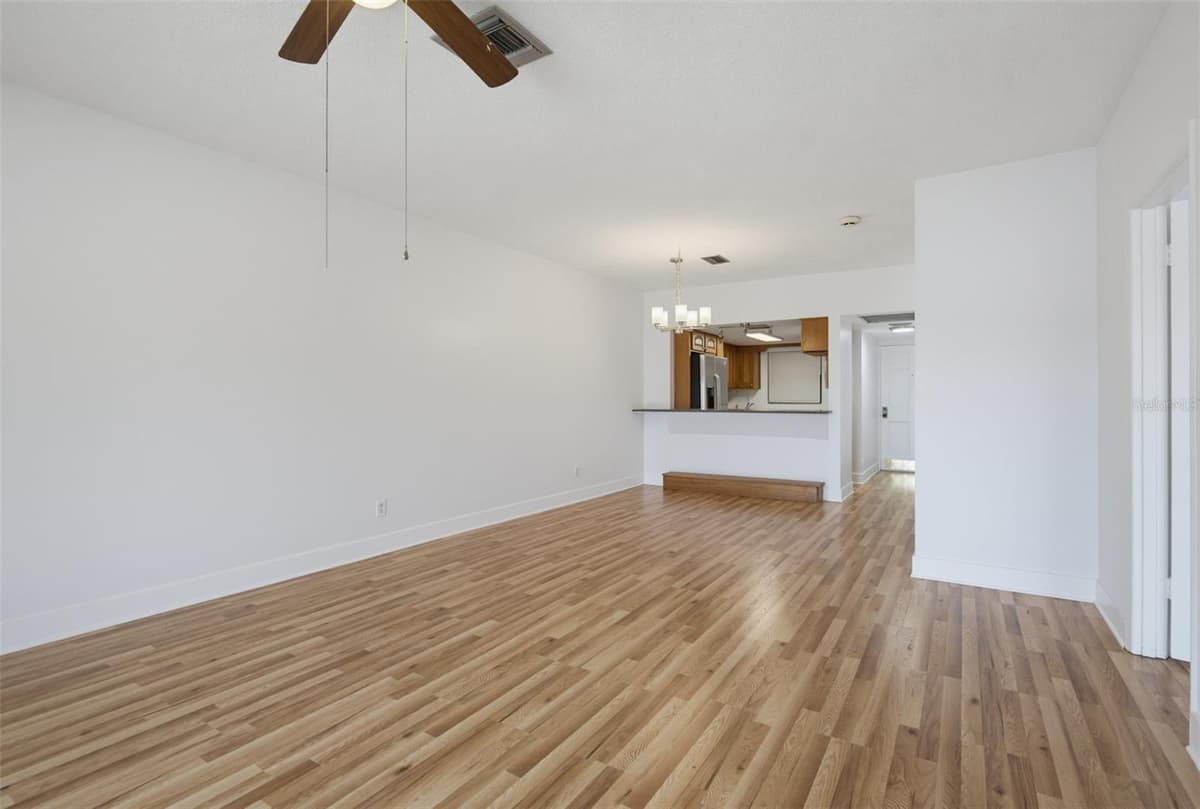 100 GRANT AVENUE — photo 15 of 67