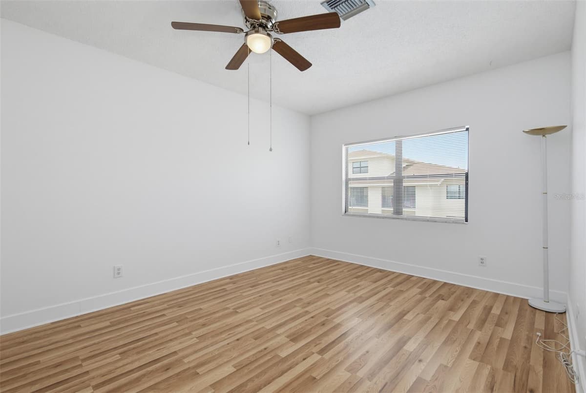 100 GRANT AVENUE — photo 24 of 67
