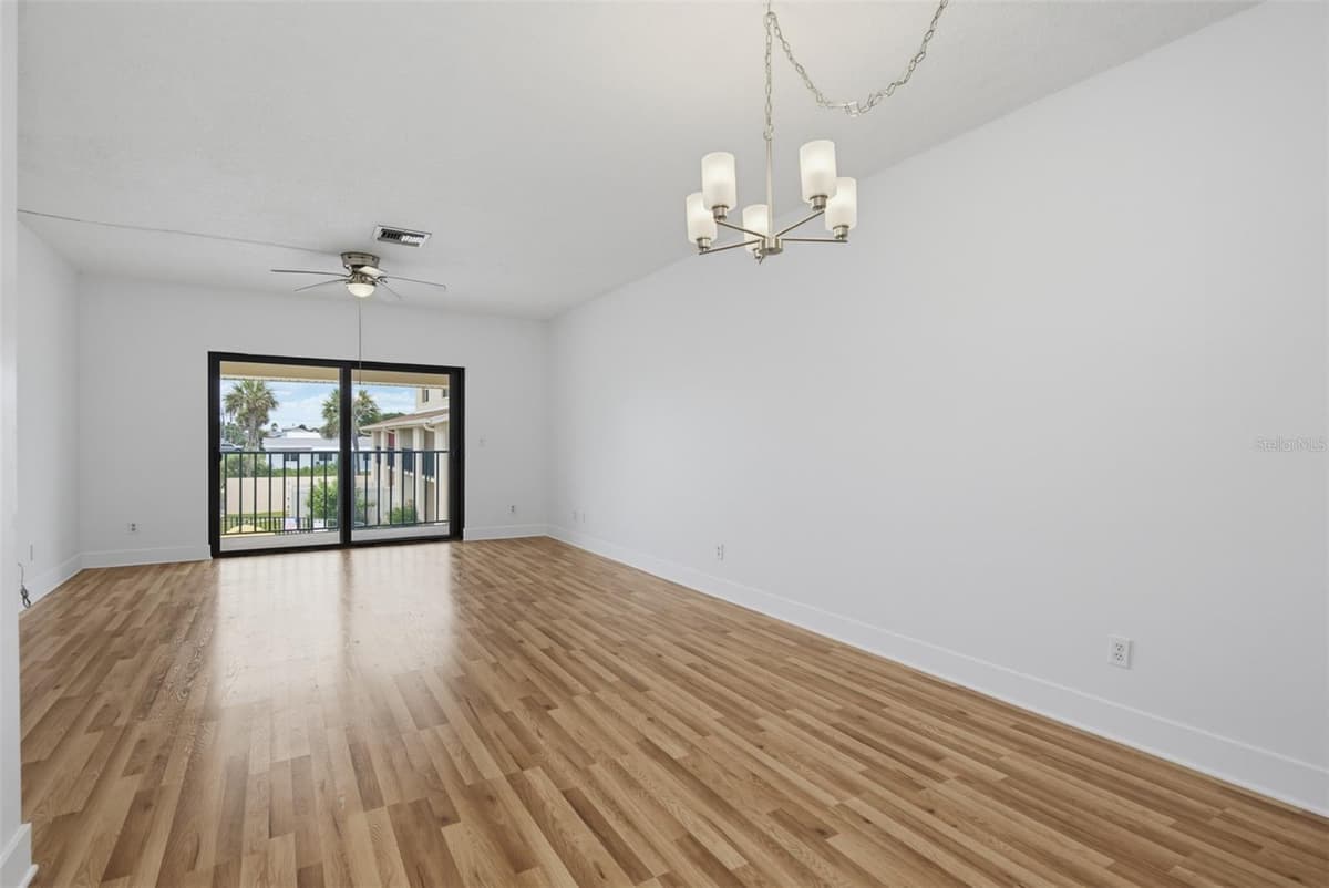 100 GRANT AVENUE — photo 11 of 67