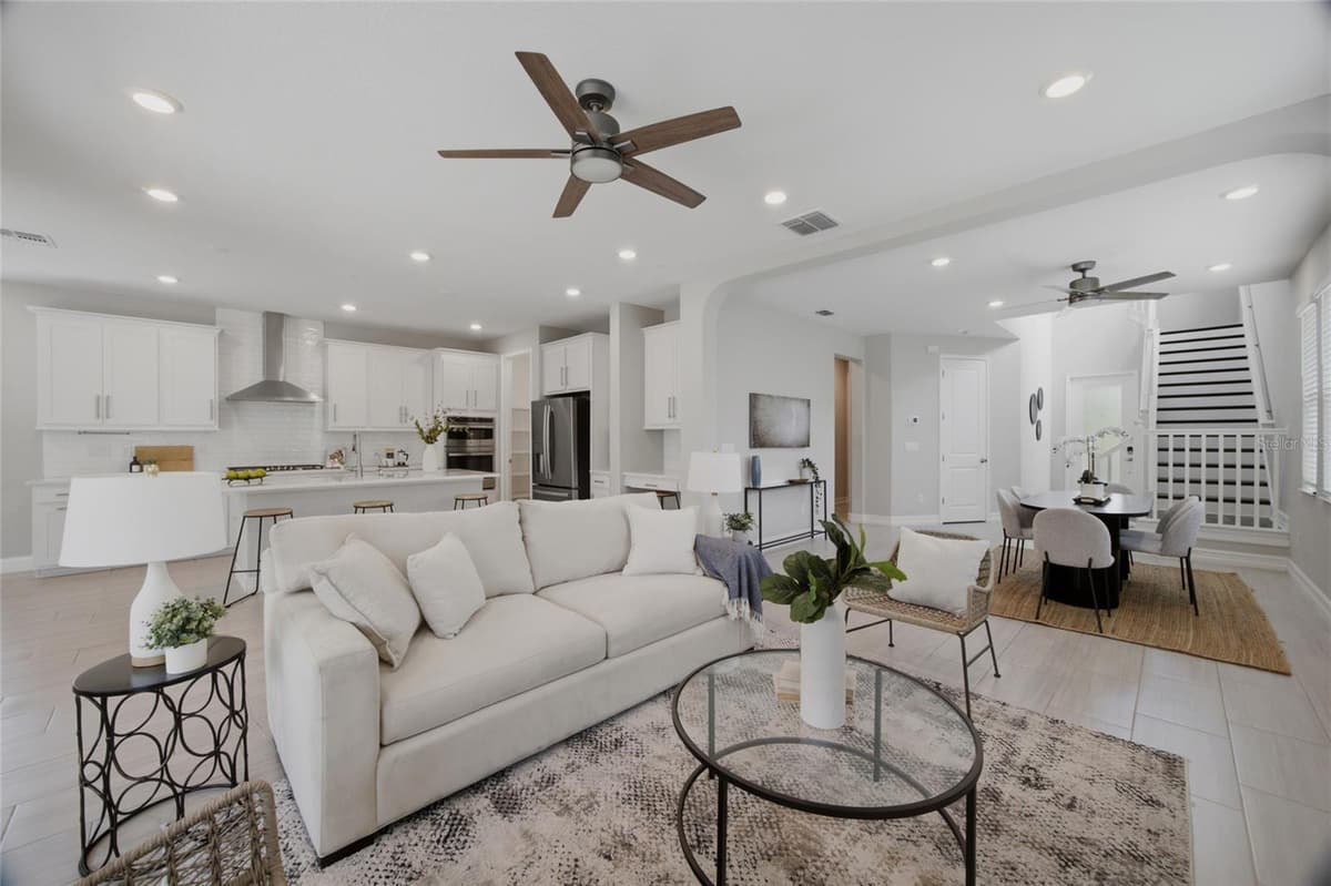 4667 SAN MARTINO DRIVE — photo 16 of 69