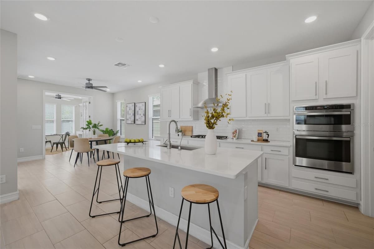 4667 SAN MARTINO DRIVE — photo 9 of 69