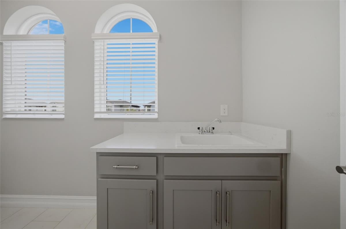 4667 SAN MARTINO DRIVE — photo 46 of 69
