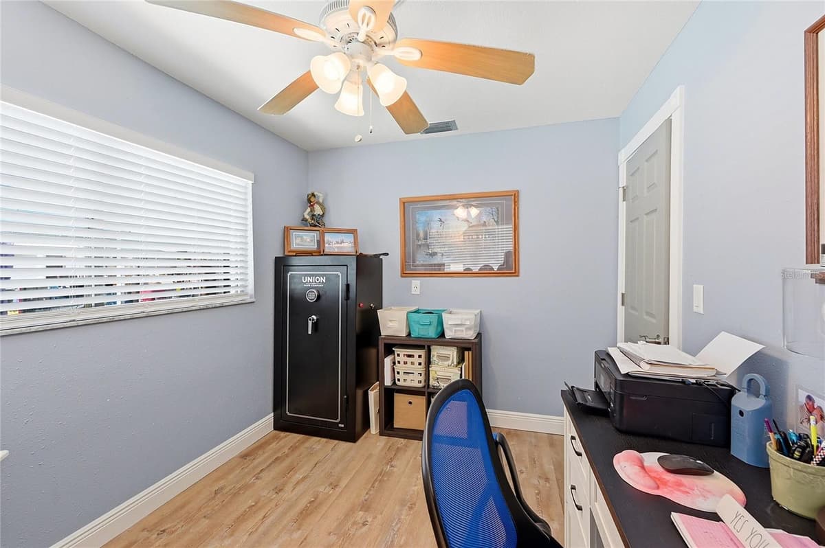 7219 REYMOOR DRIVE — photo 29 of 64