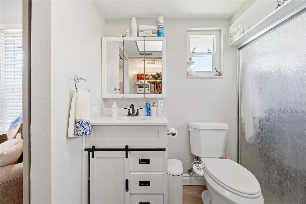 7219 REYMOOR DRIVE — photo 23 of 64
