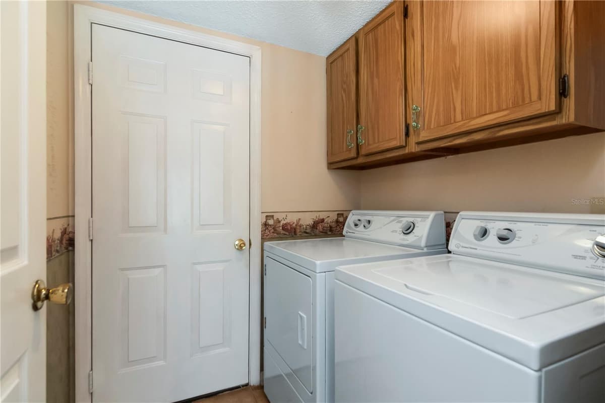 2608 BERRYVINE PLACE — photo 27 of 53