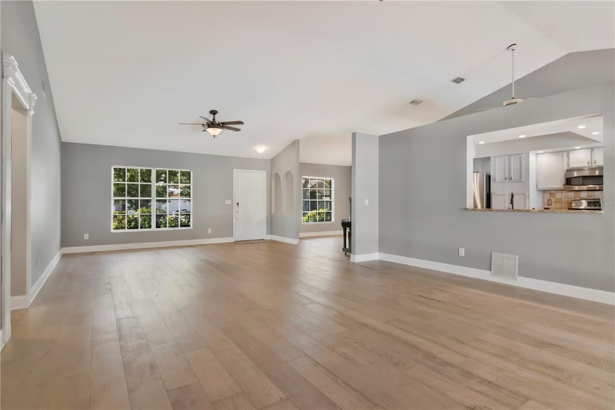 2608 BERRYVINE PLACE — photo 12 of 53