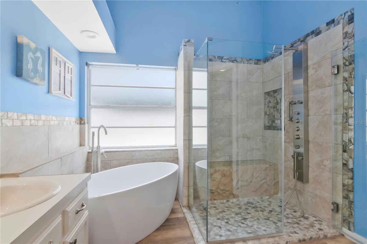 2608 BERRYVINE PLACE — photo 21 of 53