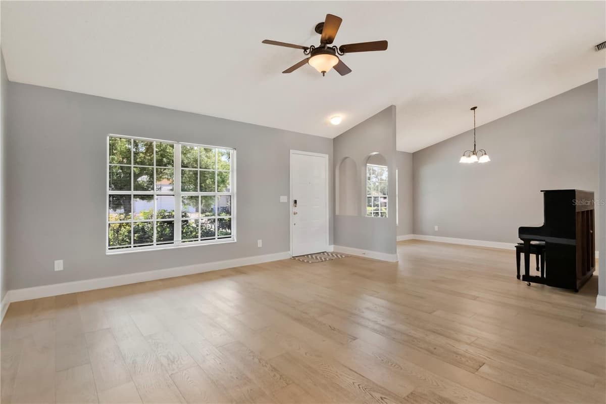 2608 BERRYVINE PLACE — photo 16 of 53