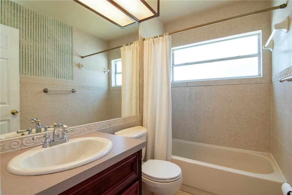 2608 BERRYVINE PLACE — photo 24 of 53