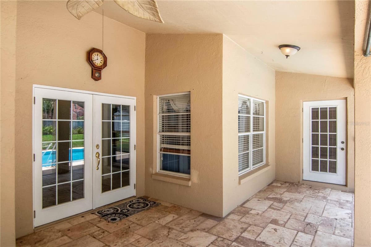 2608 BERRYVINE PLACE — photo 28 of 53