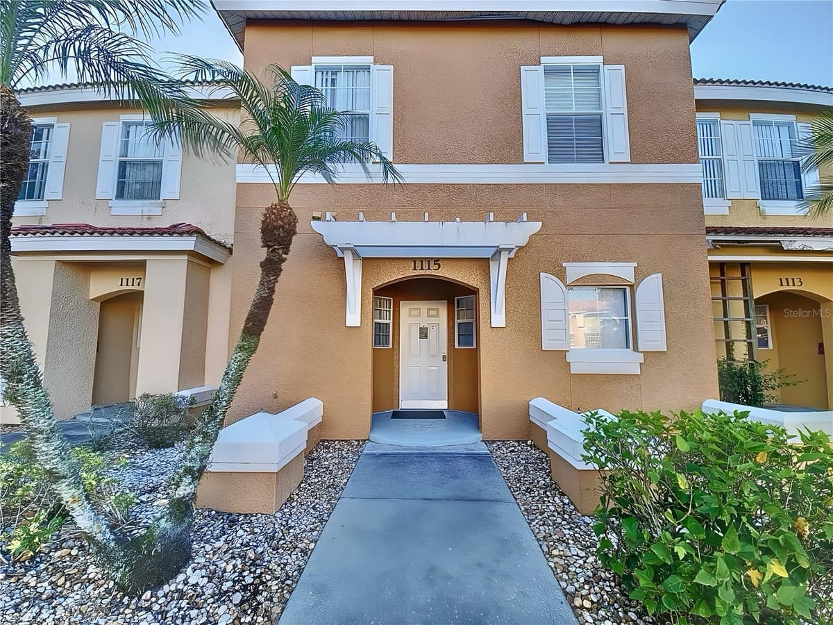 1115 PARK RIDGE CIRCLE — photo 1 of 92
