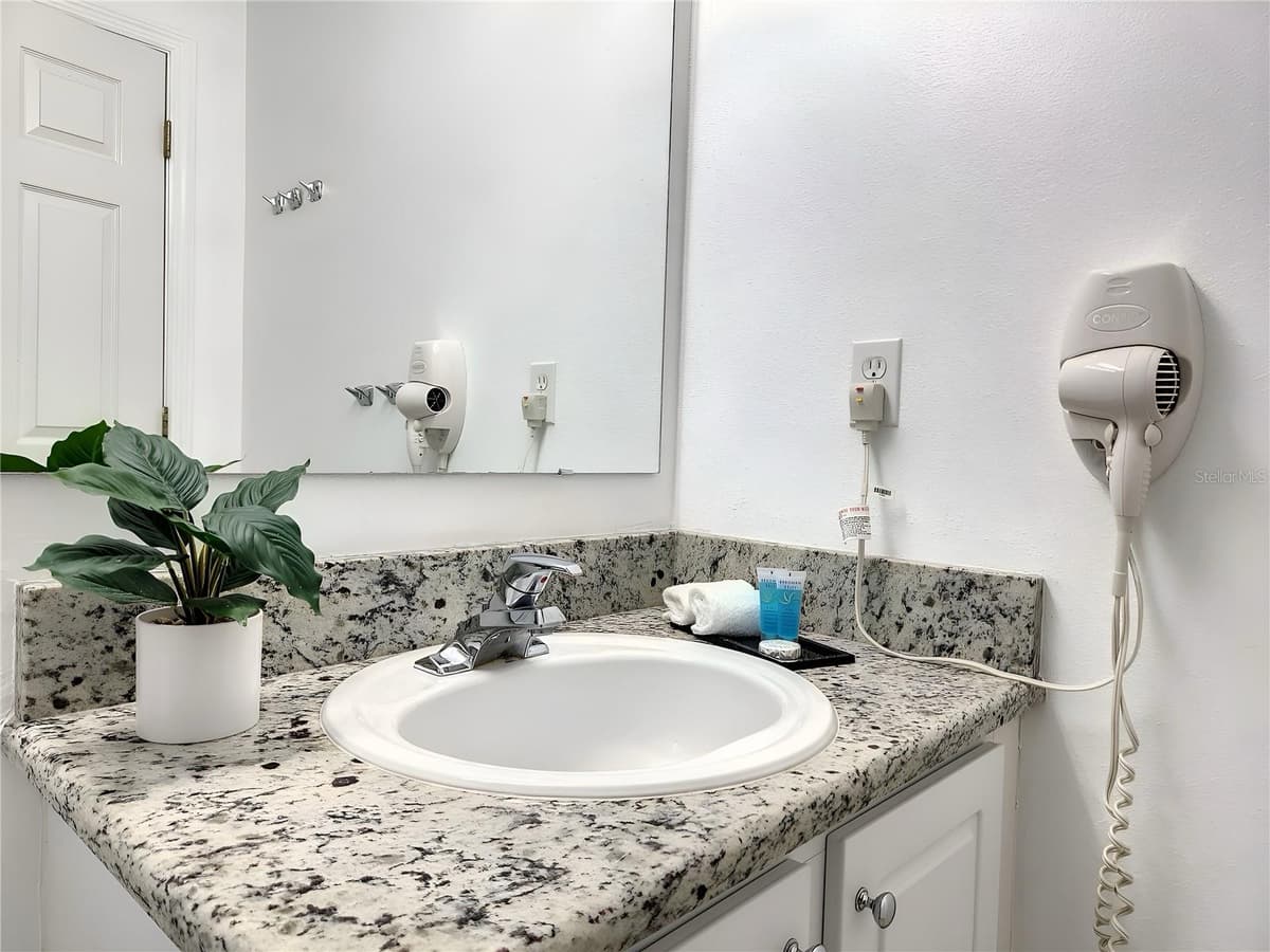 1115 PARK RIDGE CIRCLE — photo 47 of 92