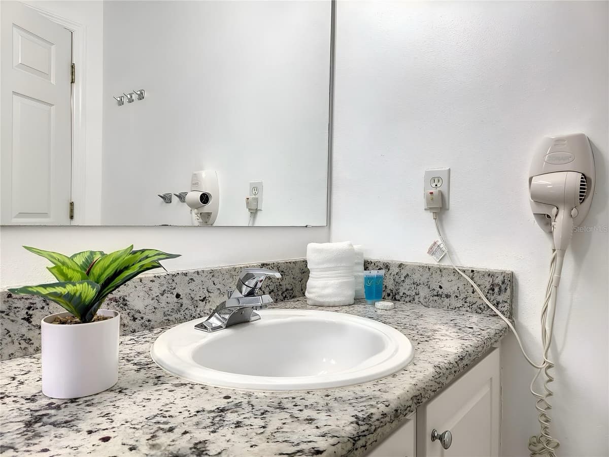 1115 PARK RIDGE CIRCLE — photo 39 of 92
