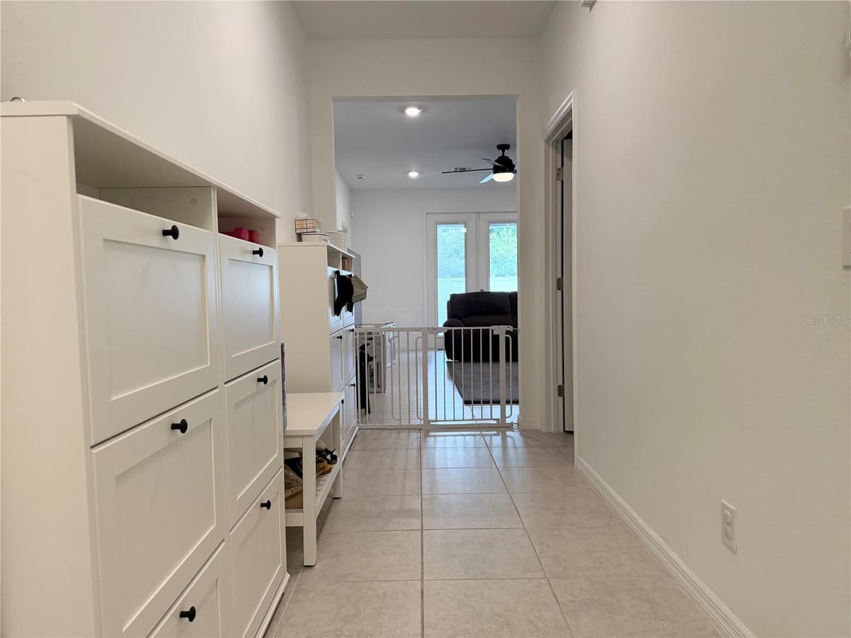 1663 MEADOWLARK DRIVE — photo 5 of 23