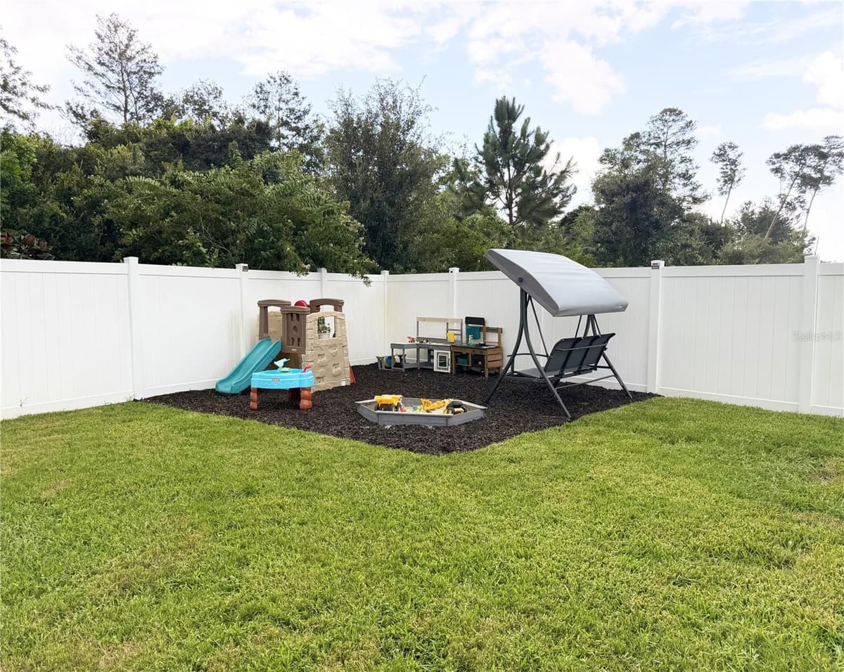 1663 MEADOWLARK DRIVE — photo 23 of 23