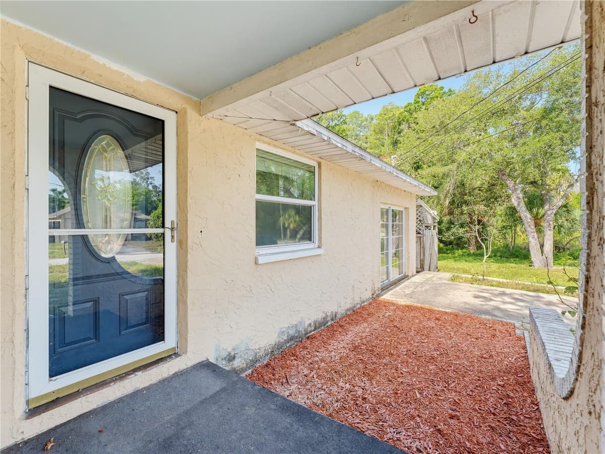 1116 OAKWOOD STREET — photo 10 of 68