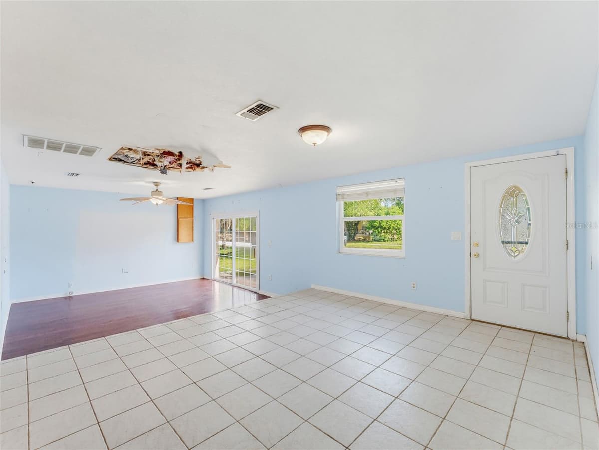 1116 OAKWOOD STREET — photo 12 of 68