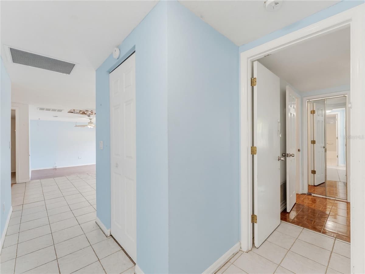 1116 OAKWOOD STREET — photo 35 of 68