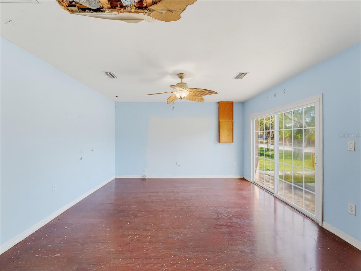 1116 OAKWOOD STREET — photo 17 of 68