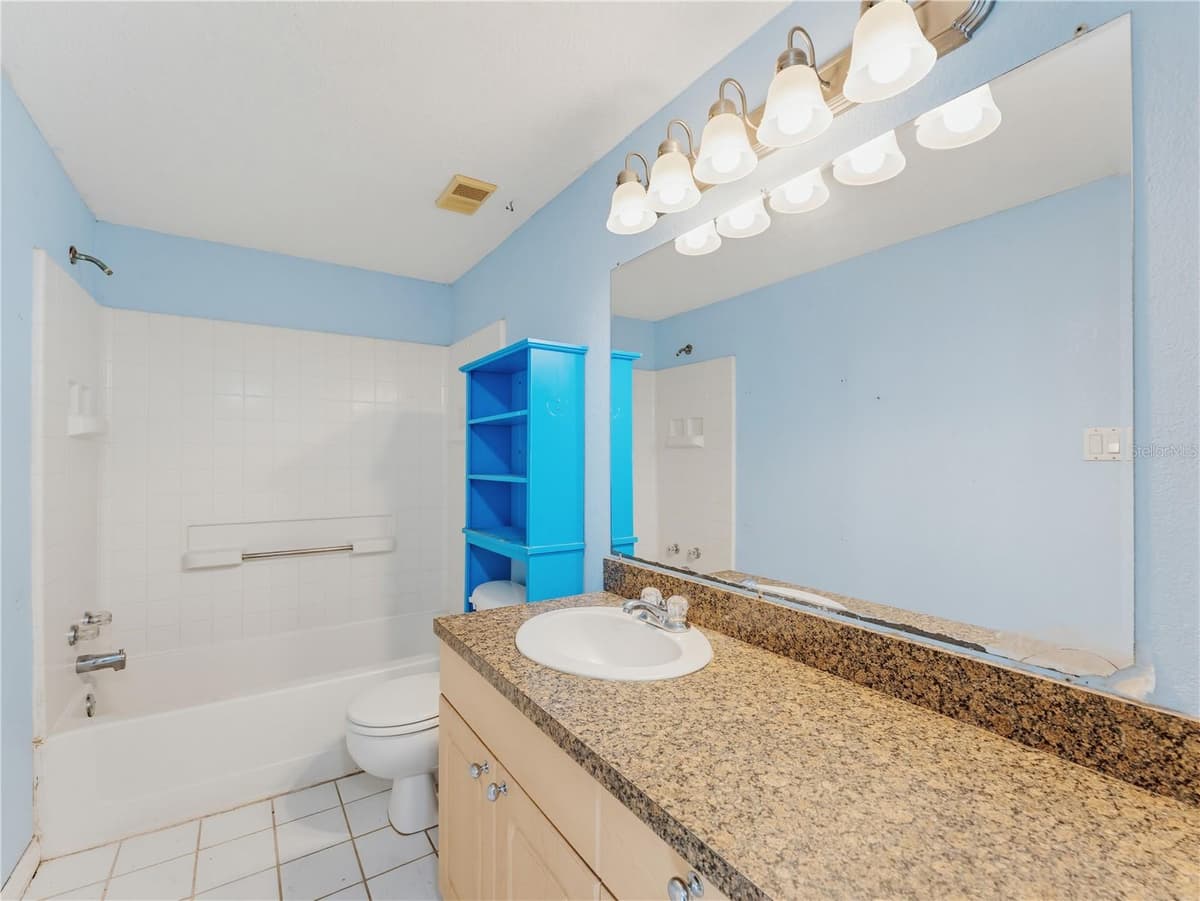 1116 OAKWOOD STREET — photo 33 of 68