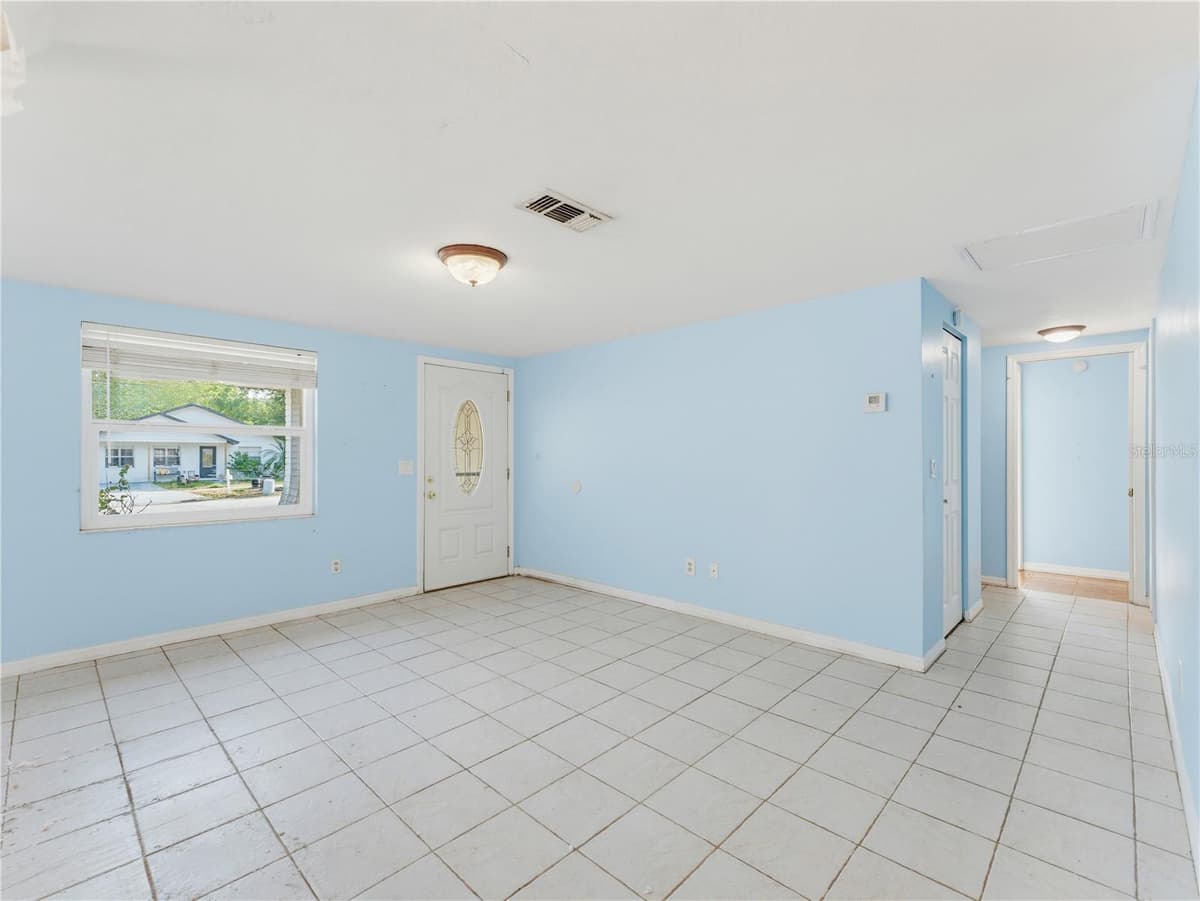1116 OAKWOOD STREET — photo 13 of 68