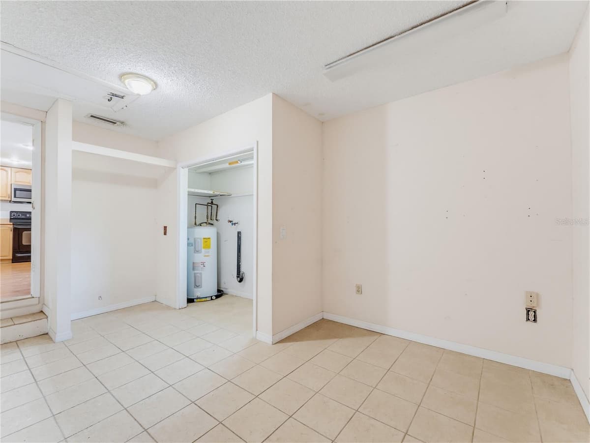 1116 OAKWOOD STREET — photo 28 of 68