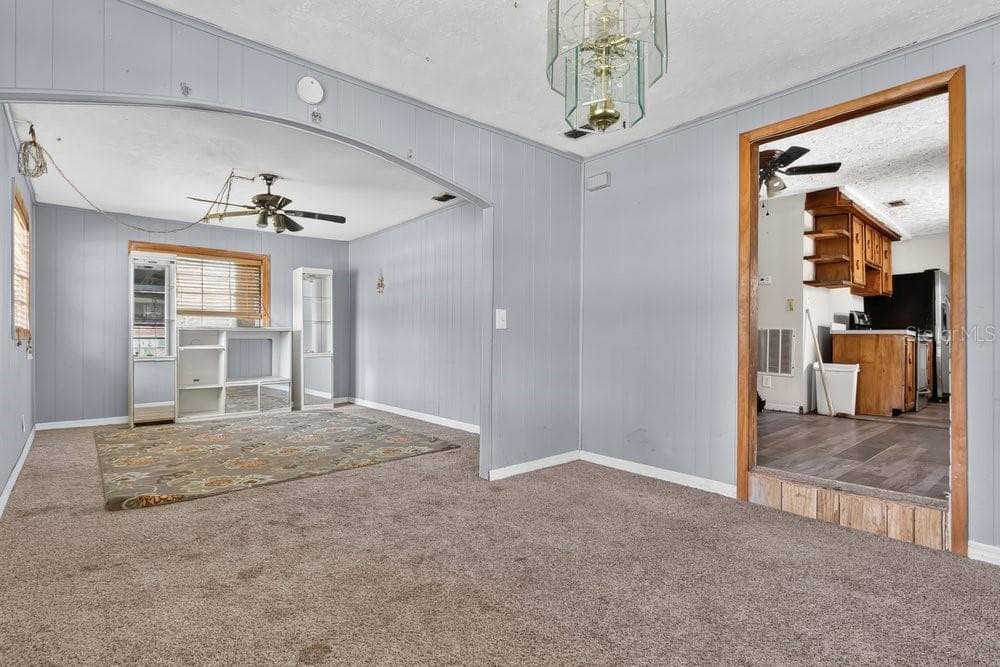 2110 JAMES DRIVE — photo 5 of 31