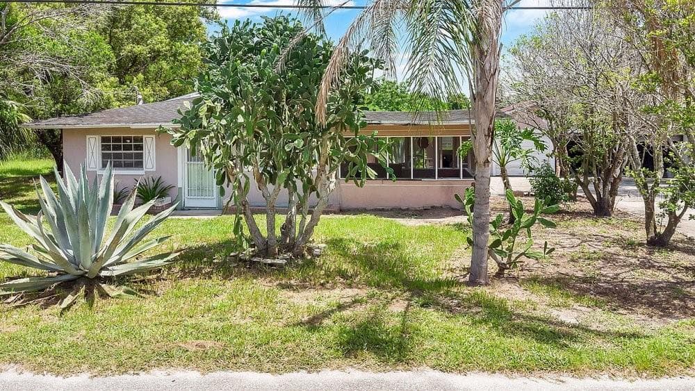 2110 JAMES DRIVE — photo 26 of 31