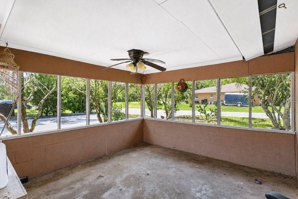 2110 JAMES DRIVE — photo 19 of 31