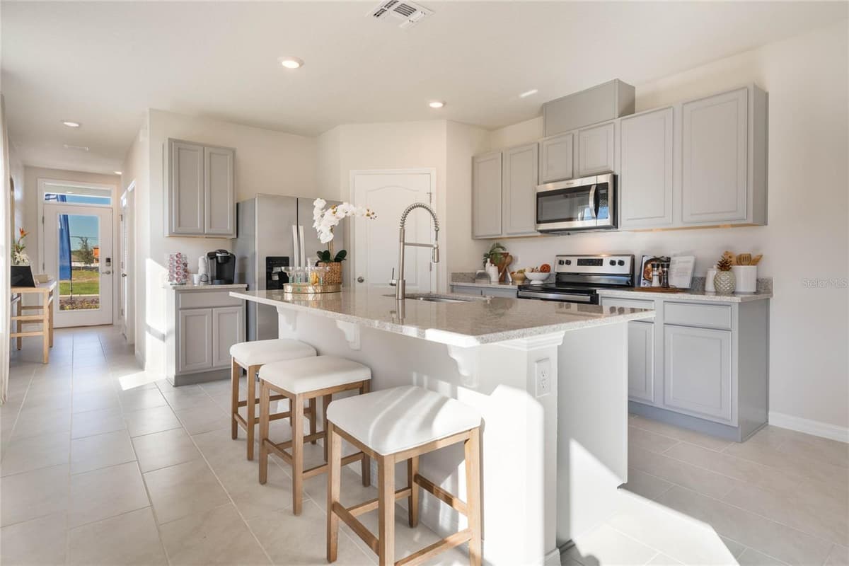 3023 VICEROY — photo 10 of 25