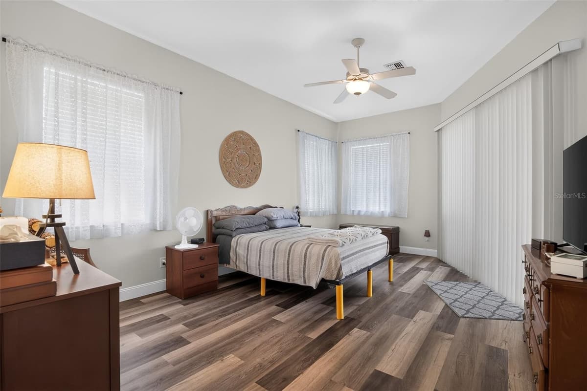 2457 BRENTWOOD CIRCLE — photo 17 of 30