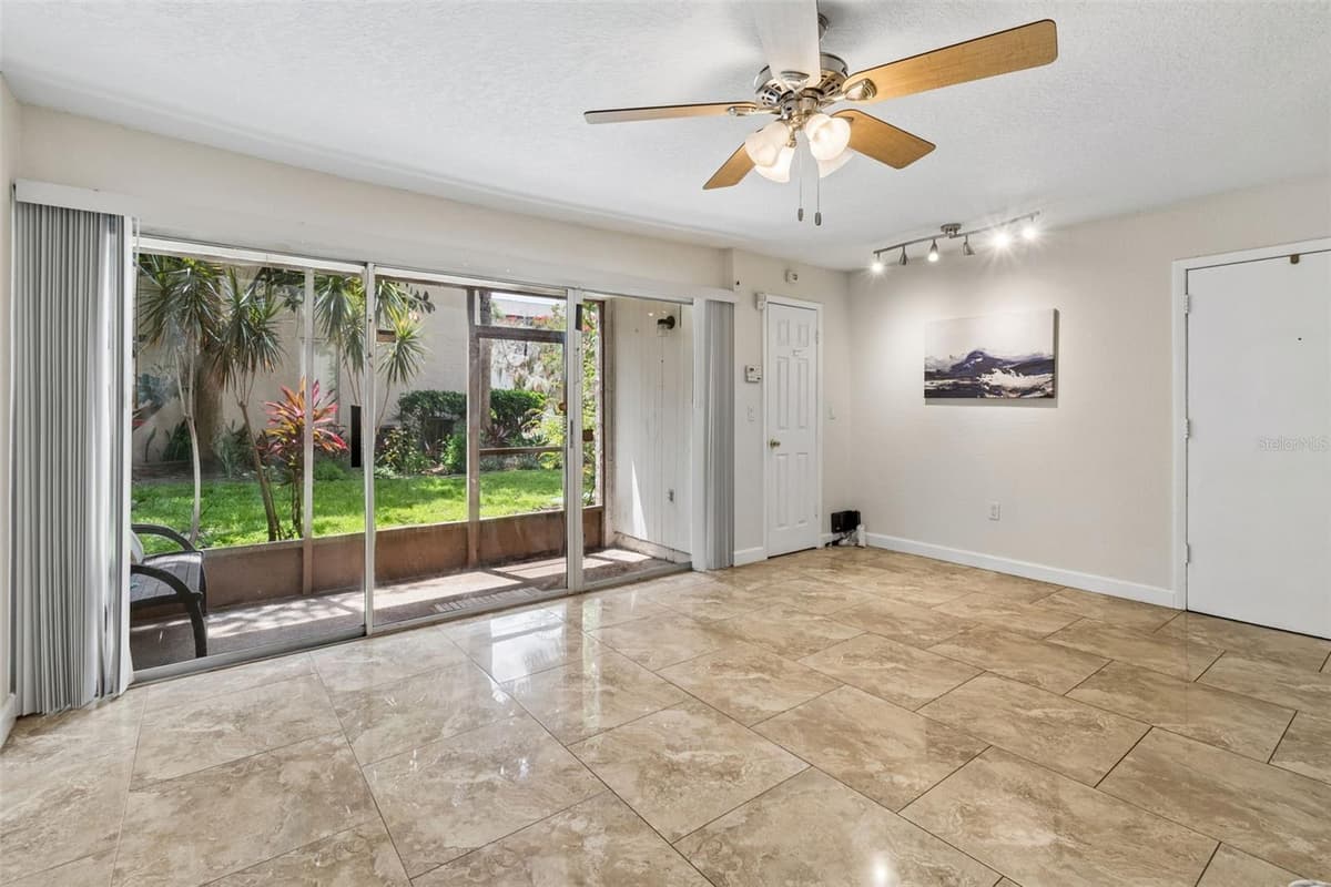 3841 LAKE DRIVE — photo 6 of 52