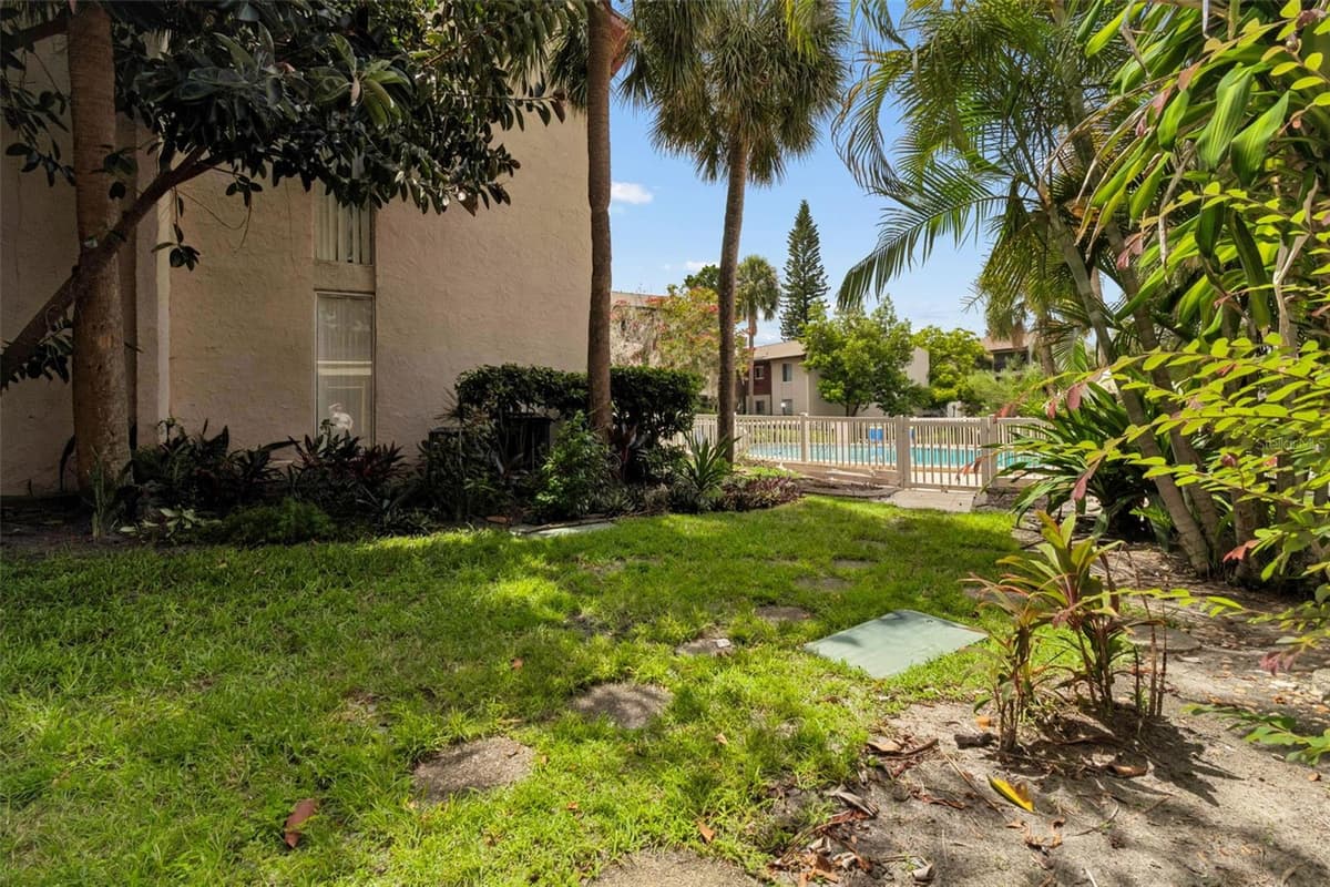 3841 LAKE DRIVE — photo 50 of 52