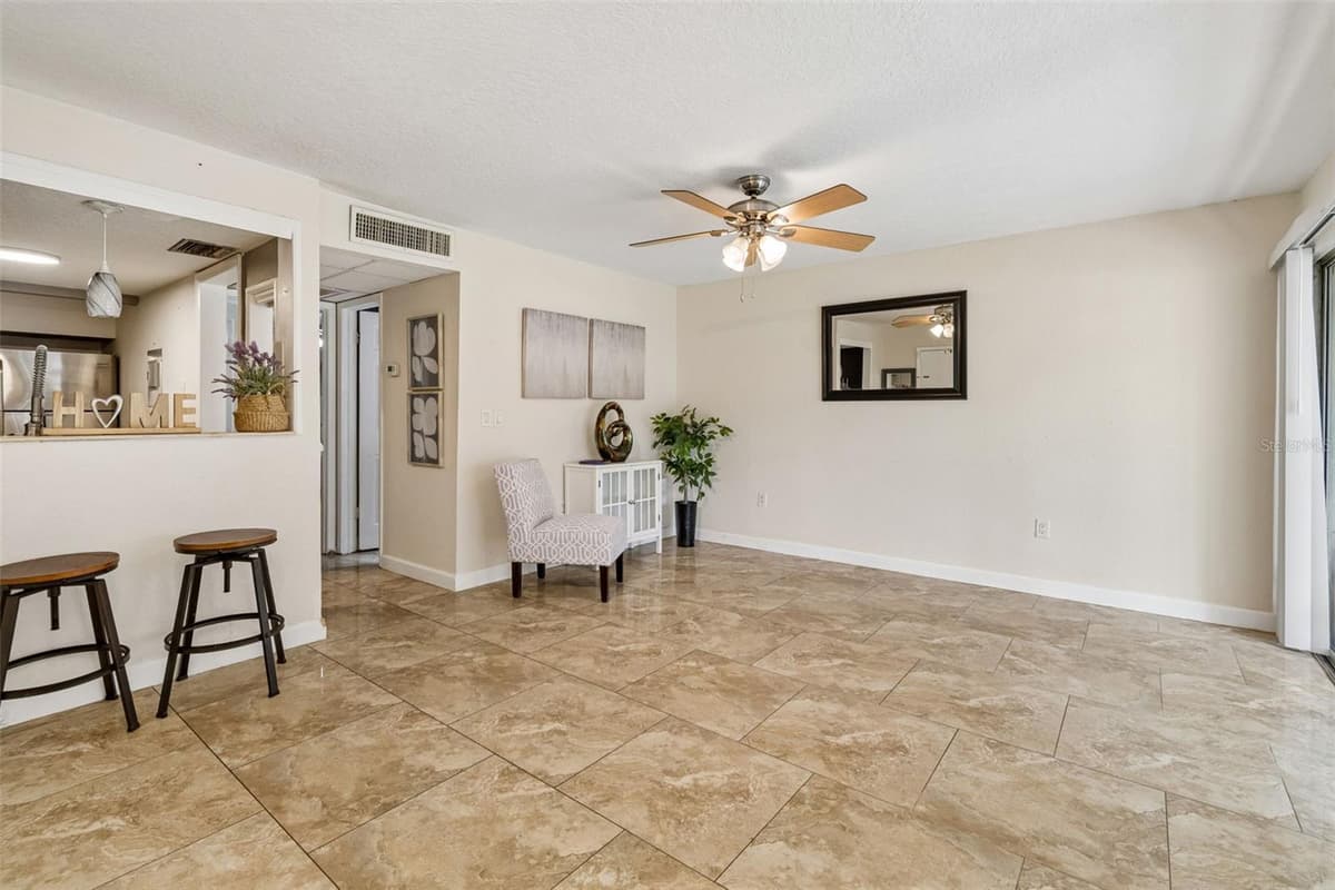 3841 LAKE DRIVE — photo 7 of 52