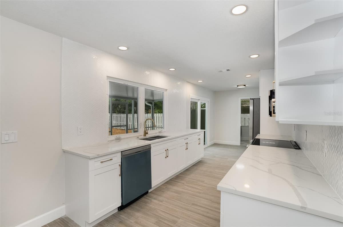 125 MATANZAS ROAD — photo 9 of 29