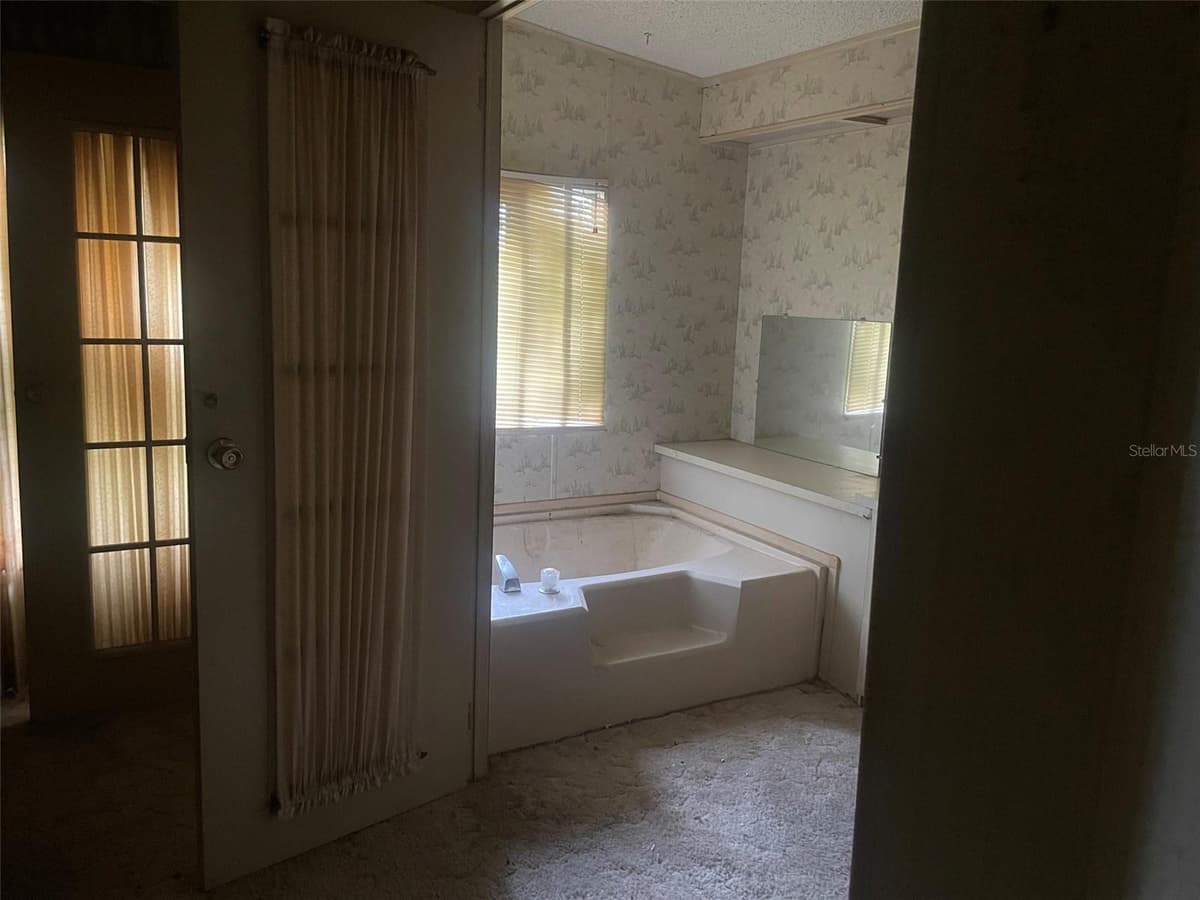 1829 SPARKLE LANE — photo 12 of 15